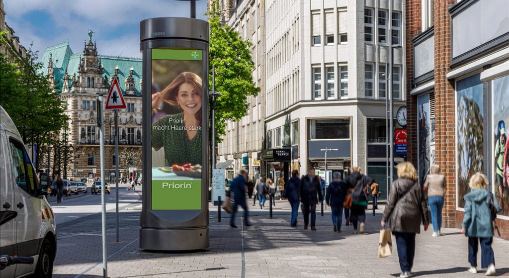 DOOH: Durch Ströer Public Video Leistungslücken von TV-Kampagnen schließen