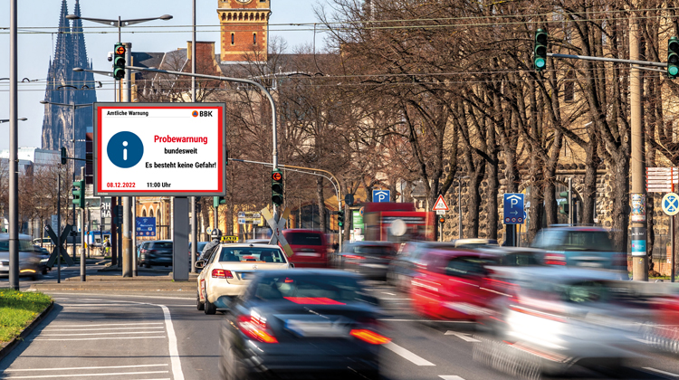 Smarte Kommunikationsinfrastruktur: Ströer unterstützt Probewarnung zum bundesweiten Warntag am 8. Dezember